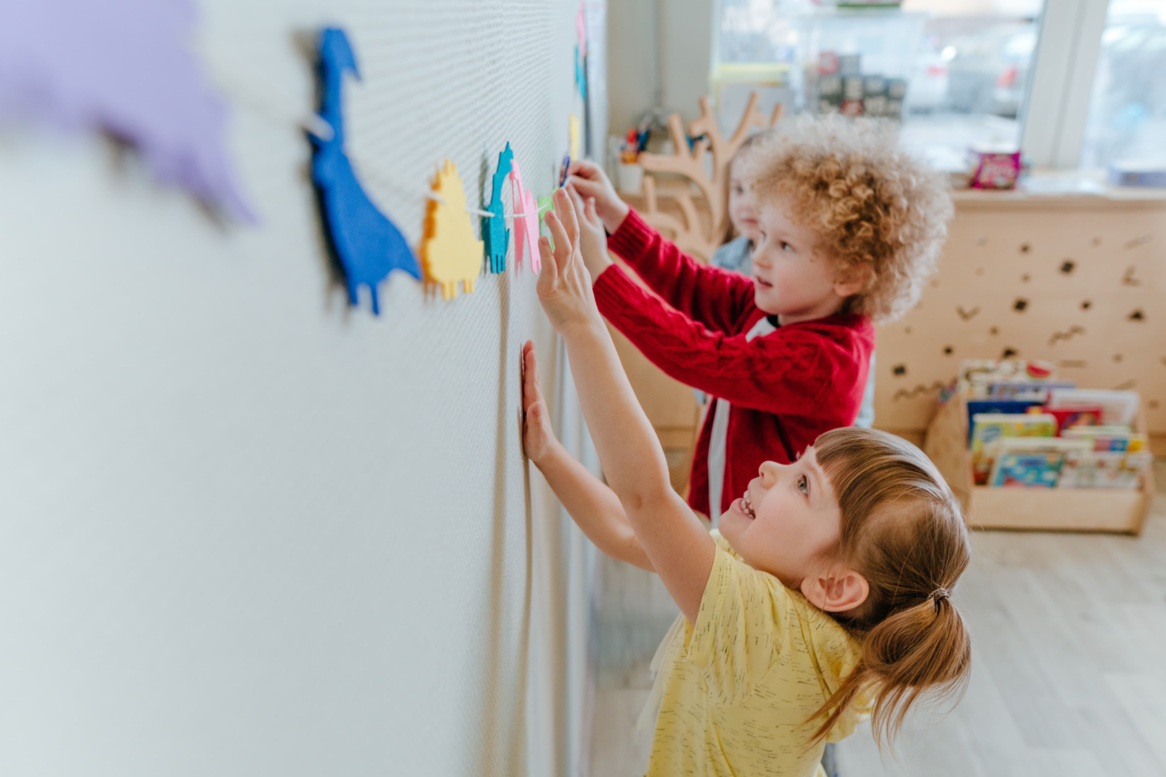 Preschoolers learning together in a Bright Beginners Academy Bensalem classroom
